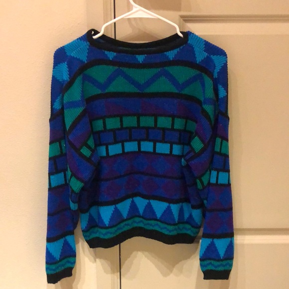 Cristina’s retro knit sweater - Picture 2 of 3